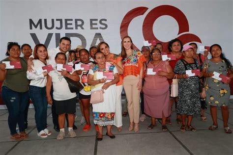 Mujer Es Vida En Isla Mujeres