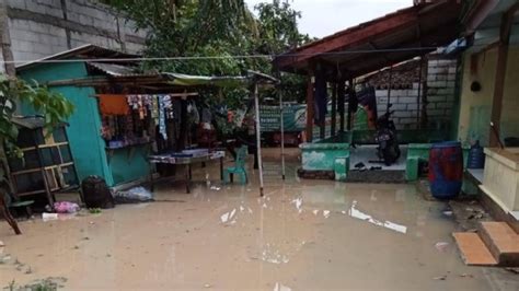 Hujan Guyur Tangerang Sejumlah Rumah Milik Kk Terendam Banjir