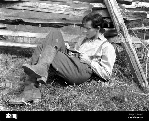 Young mr lincoln henry fonda hi-res stock photography and images - Alamy