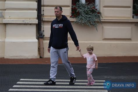 Foto Prvi Dan Jeseni I U Na Grad Donio Tmurne Oblake Sugra Ani