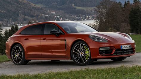 2020 Porsche Panamera E Hybrid Sport Turismo SportDesign Package