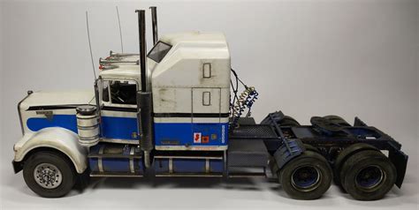 Pin By Tim On Model Trucks Model Truck Kits Kenworth Trucks Trucks