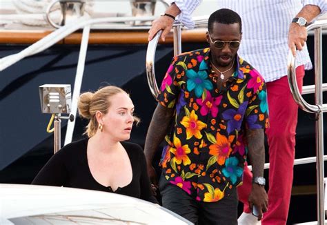 Adele Enjoys Yacht Trip on Italian Vacation with Boyfriend Rich Paul