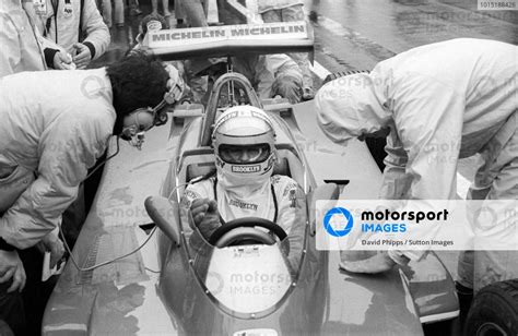 Race Winner Jody Scheckter Rsa Ferrari T Talks With Mauro