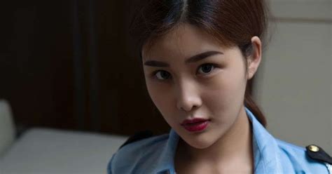 Gái xinh khoe vòng bikini lọt khe nóng bỏng hấp dẫn khó cưỡng Soi Kèo M