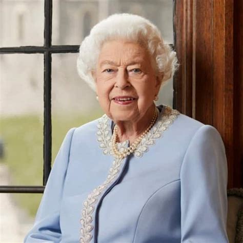 Queen Elizabeth Ii Passes Away At Riteish Deshmukh Adnan Sami And