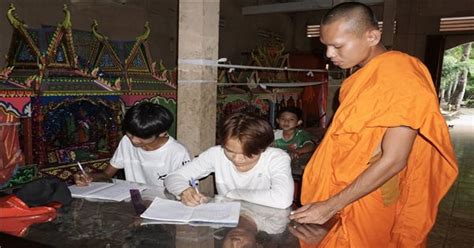 Chùa Khmer đạo và đời Bảo tồn tiếng nói chữ viết của dân tộc Bài