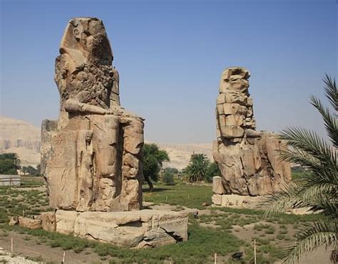 Colossi of Memnon - World History Encyclopedia