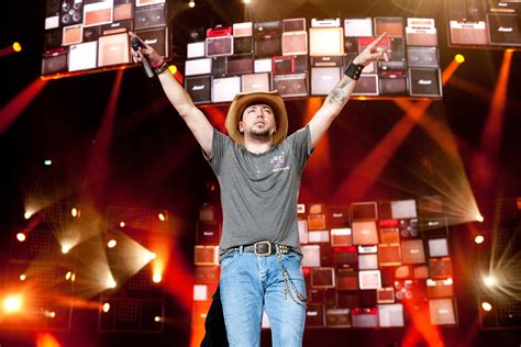 Las Vegas Shooting Singer Jason Aldean Back On Tour Fewer Than Two