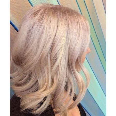 Champagne Blonde Hairstyles For Women Pretty Designs