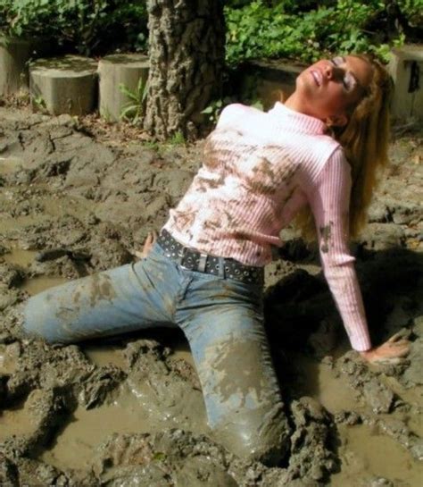 Pin By Ilse Kamps On Muddy Girls Mudding Girls Muddy Girl Fantasy Women