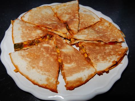 Quesadillas Met Gehakt Paprika Bosui En Kaas Mexicaans Eten