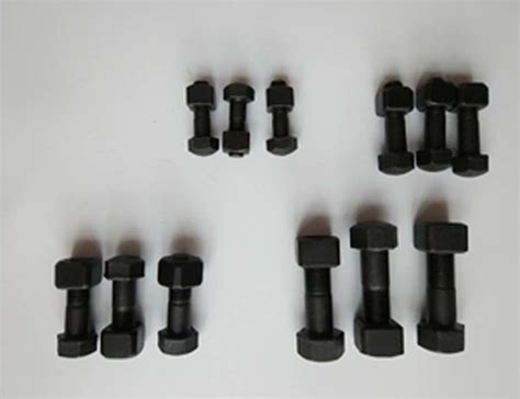 High Strength Track Bolts And Nuts For Undercarriage Parts Sprocket And