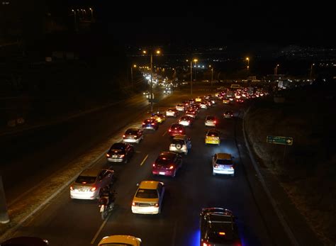 Quiteños pasan 70 horas al año atorados en el tráfico Diario La Hora