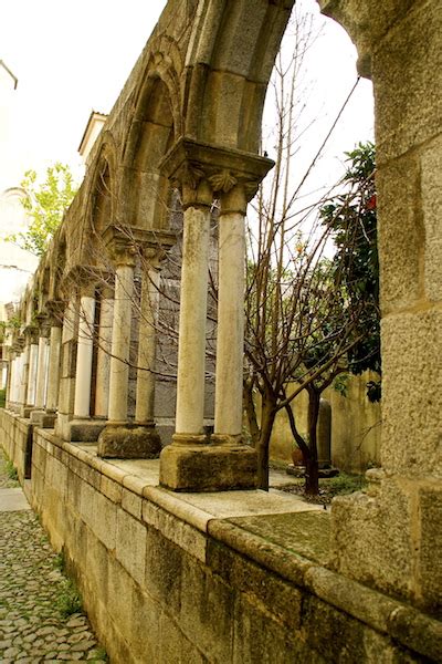 Bones Chapel in Evora, Portugal - Travelling Spice blog