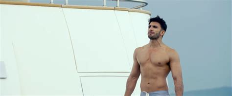Auscaps Ranveer Singh Nude In Befikre
