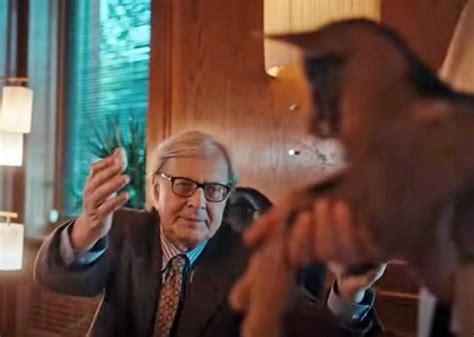 Vittorio Sgarbi Nel Video Miu Miu Di Tony Effe Dago Fotogallery