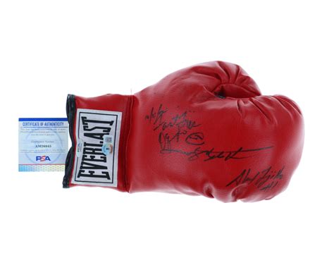 Sugar Ray Leonard And Fres Oquendo Signed Everlast Boxing Glove With Multiple Inscriptions