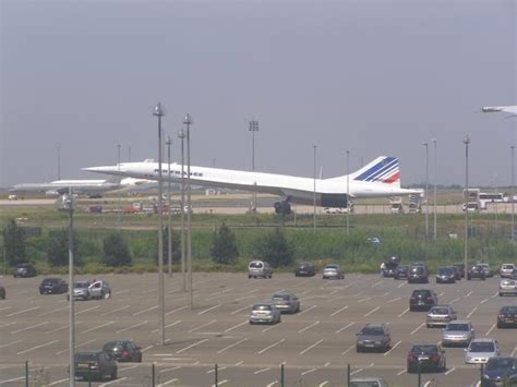 Concorde memorial | crash site