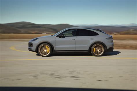 Un Nouveau Porsche Cayenne Pour 2022 Le GT Turbo L Annuel De L