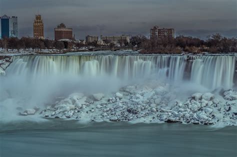 Premium Photo Niagara Waterfall Long Exposure At Usa Canada Borde