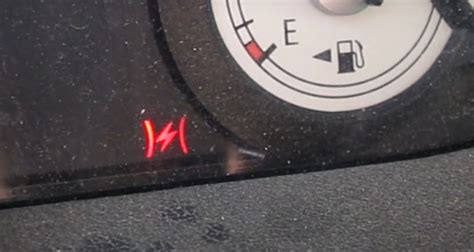 Red Lightning Bolt On Dashboard Easy Steps To Fix It