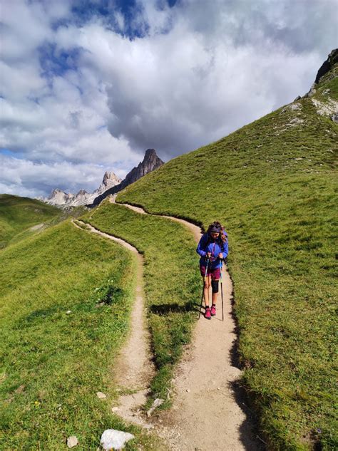 Escursione Al Lago Delle Baste E A Mondeval De Sora Da Passo Giau