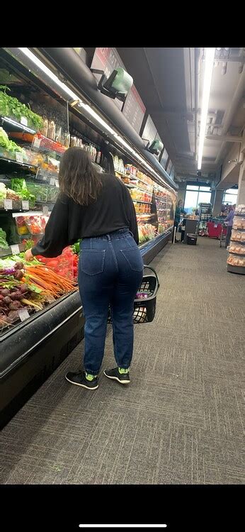 Amazing Ass In Jeans With Video Forum