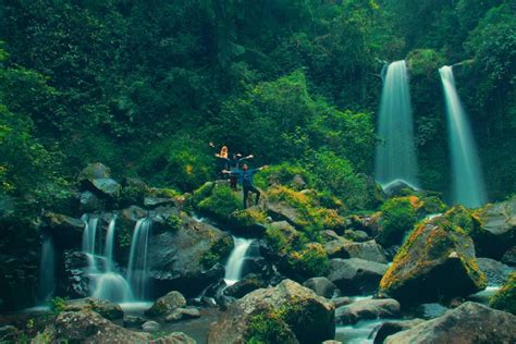 Pesona Curug Grenjengan Kembar Mata Tersihir Dada Berdebar GenPI Co