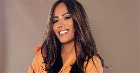 Amel Bent Ans Ose Une Nouvelle Coloration Cheveux Et Toutes Ses