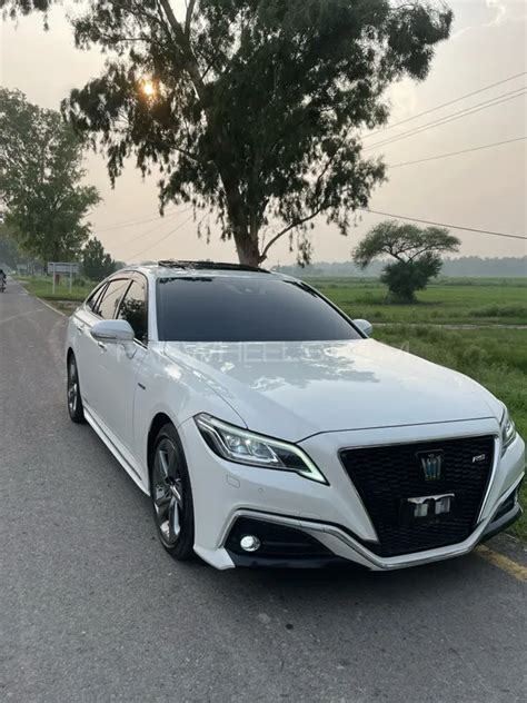 Toyota Crown Rs Advance For Sale In Lahore Pakwheels