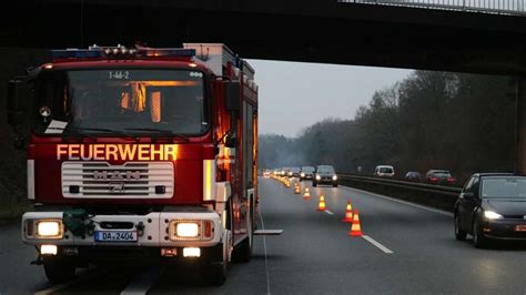 Toter Bei Unfall Auf B Bei Ro Dorf Bilder