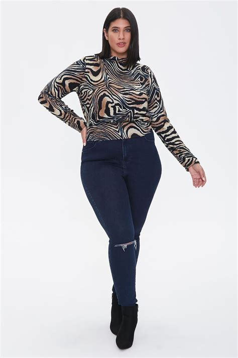 Plus Size Tiger Print Top