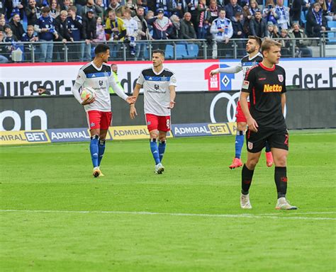 Hamburger Sv Ssv Jahn Regensburg Robert Glatzel Und Flickr