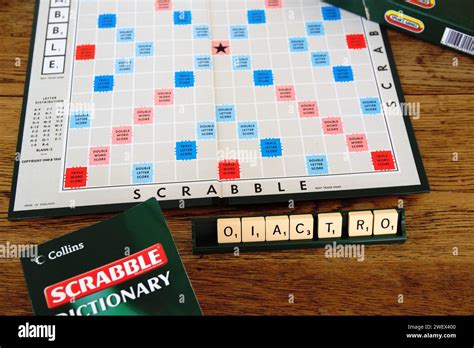 Scrabble Juego De Mesa Deletrear Juego De Palabras Hacer Palabras De