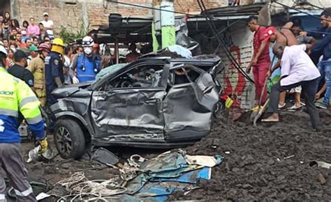 Accidente De Tránsito En Pereira Deja Un Civil Y Dos Policías Muertos