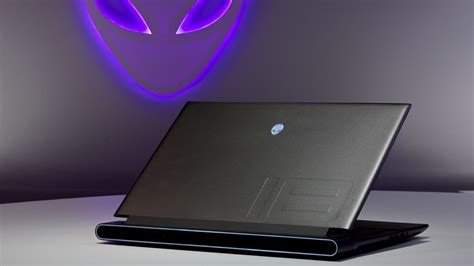 Dell Alienware M18 R2 With 14th Gen Intel Core Cpus 18 Inch Display