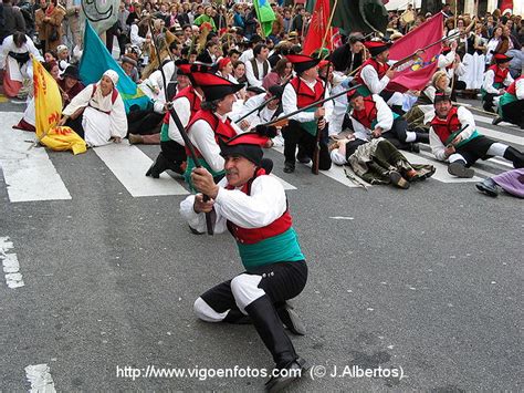 FOTOS DE FIESTA DE LA RECONQUISTA DE VIGO 2004 VIGO GALICIA P5