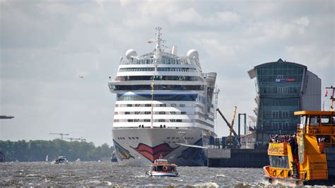 Port Of Hamburg Hamburg Cruise Days