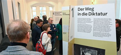 Politisch Aktuelle Ausstellung Er Ffnet Lwvblog