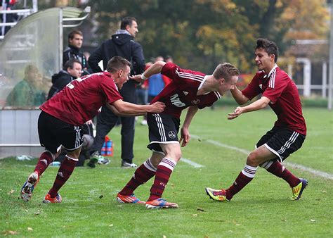 1 FC Nürnberg U17 siegt im letzten Saisonspiel