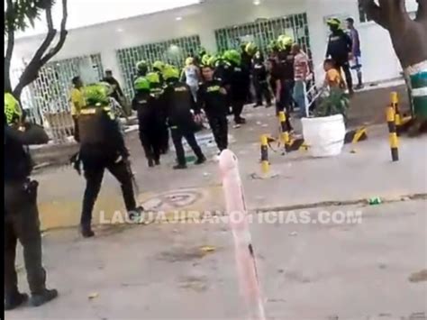 En Video Fuertes Enfrentamientos entre Policía Nacional y Civiles en