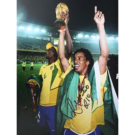 ロナウジーニョ 直筆サインフォト ブラジル代表 2002 Fifa ワールドカップ ウィナー Ronaldinho Signed