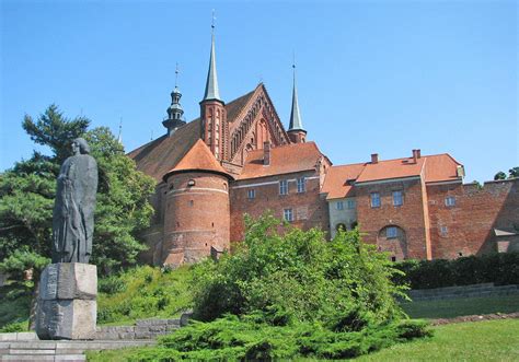 Frombork Atrakcje Turystyczne Fromborka Ciekawe Miejsca W Fromborku