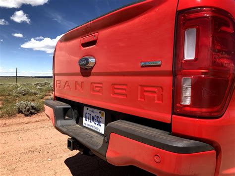 Curbside Review 2020 Ford Ranger Lariat Supercrew Fx4 4x4 Ford Has A Very Bright Idea