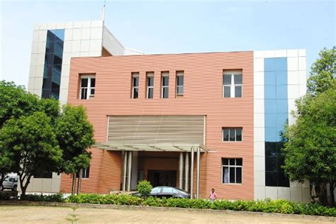 Velammal Engineering College Chennai Btech Review By Student