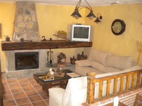 Hostal Rural Las Cuatro Calles San Mart N Del Pimpollar Central De