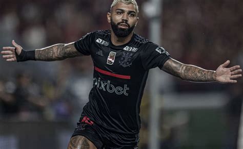 Augusto Melo Mandou Essa Gabigol Volta A Ser Assunto No Corinthians