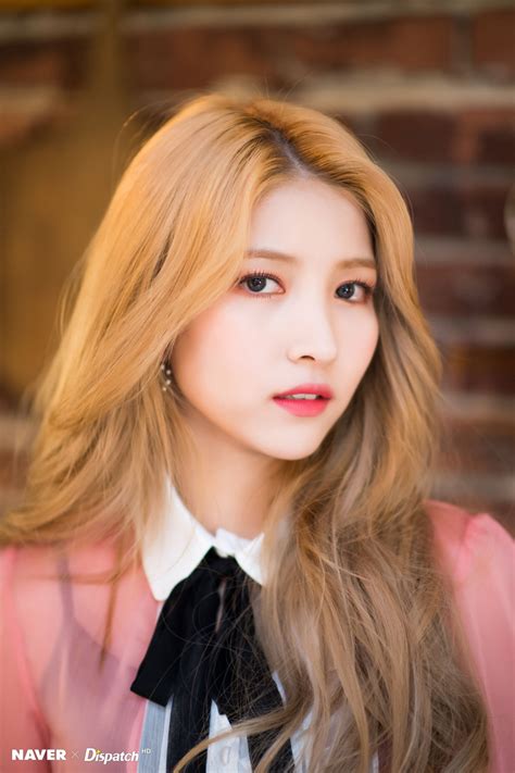 GFRIEND Sowon Sunrise MV Shooting Naver X Dispatch Gfriend Sowon