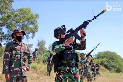 Prajurit Marinir Latihan Sniper Di Puslatpur Grati Pasuruan